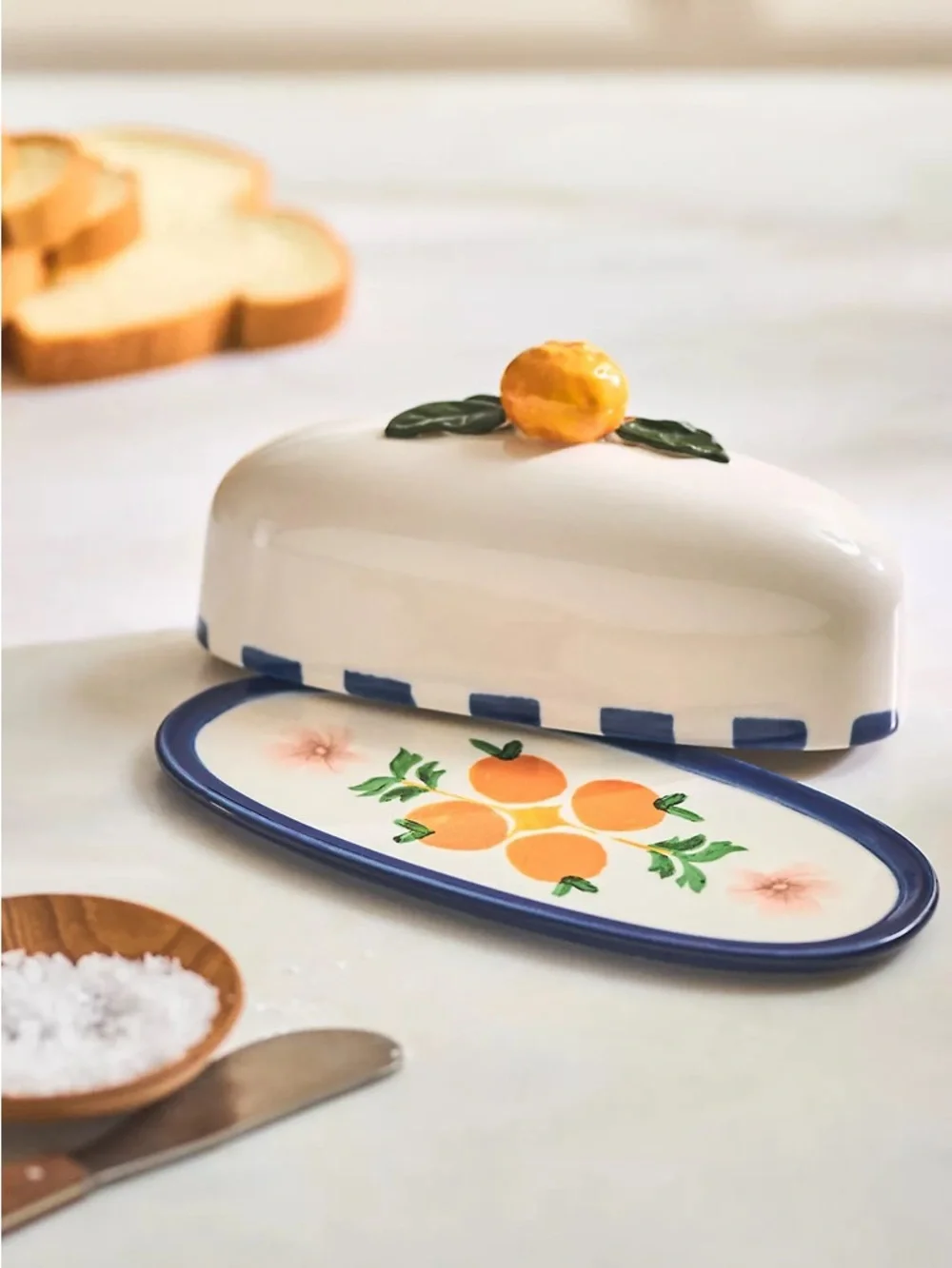 ❤️ Anthropologie Hand-Painted Orange Motif Stoneware Butter Dish - NWT - Picture 4 of 7